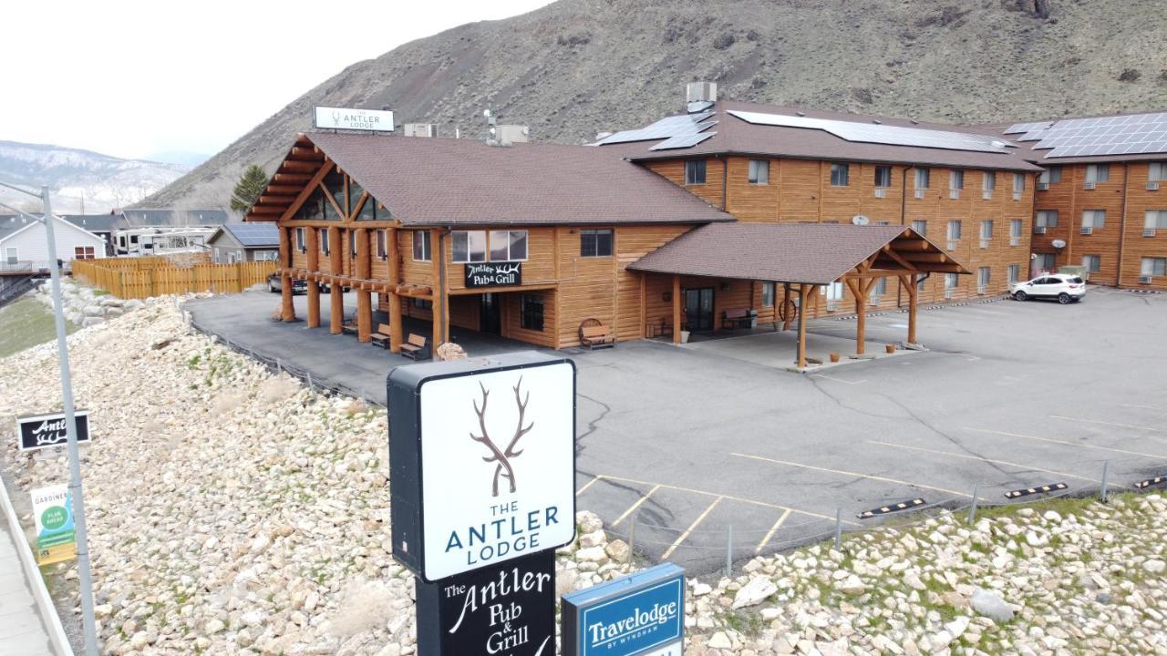 The Antler Lodge - Gardiner Exteriér fotografie